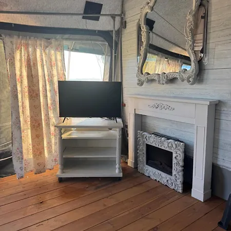 Holiday home Przyczepa Prowansalska 30m Od Zatoki Puckiej *
